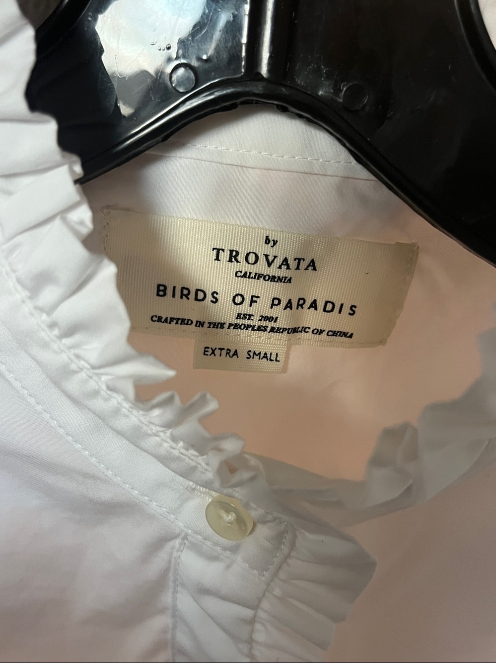 Trovata Birds of Paradis Breezy Ruffle Collar Henley Cotton Blouse - Picture 15 of 17